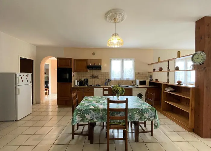 Chez Labat 2 بيت للعطل Livron